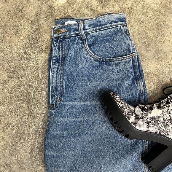 Vintage high-rise denim - Picture 2 of 8